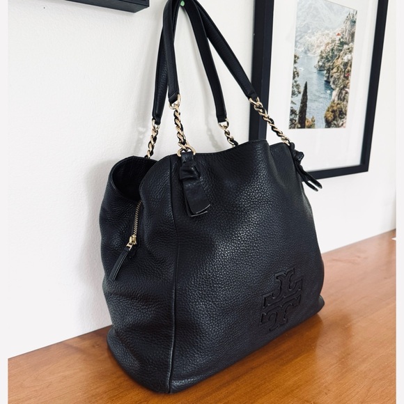 Tory Burch • Leather Harper Tote Shoulder Bag in Black - Picture 3 of 15